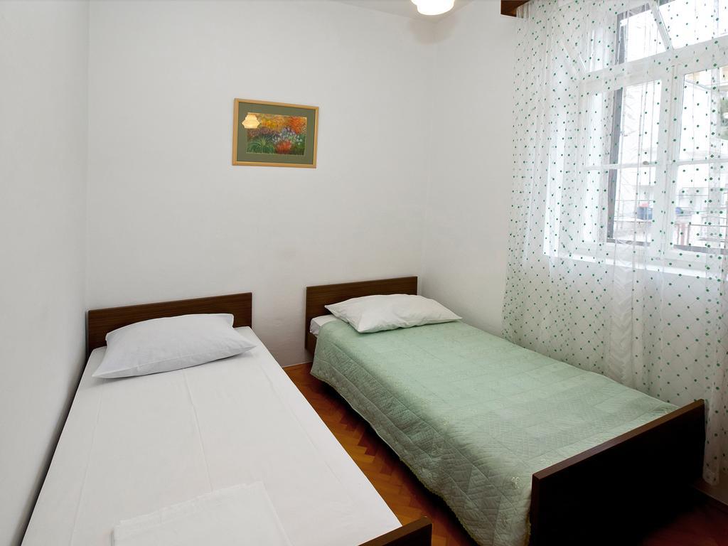 Apartments Dr. Vlasic Podstrana Kamer foto
